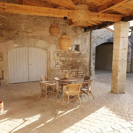 Vakantiehuis Logis De Graves, Maison Charentaise Familiale Graves-Saint-Amant