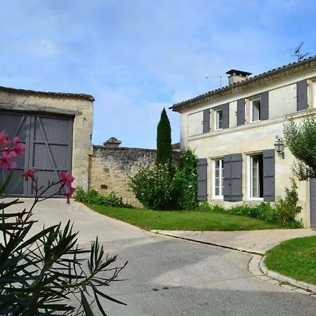 Logis De Graves, Maison Charentaise Familiale Vakantiehuis